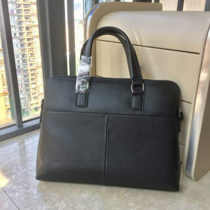 Picture of Gucci Mens Bags _SKUfw234998739fw